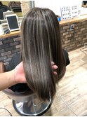 グレージュハイライト