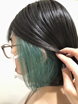 ルー(loup) インナーカラー/グリーン/ブリーチ/ダブルカラー/ボブ/福岡/天神