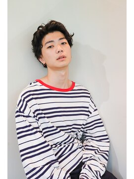 シツ(situ) 柔らかく流れるパーマ