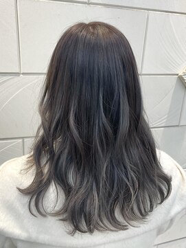 フィッティ 横須賀中央店(fiti) グラデーション×グレージュ