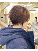 大人可愛い束感 耳掛けひし形小顔丸みショートボブ【近藤】横浜