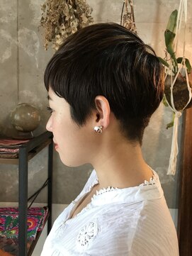 ヤー(ya) 大人ナチュラルショート