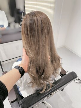 ノア(Noa) バレイヤージュ/ミルクティー