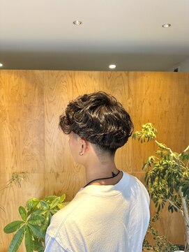 リノア 鵠沼海岸(LINOA) スパイラルパーマ/メンズパーマ/メンズカット/フェード/ツイスト