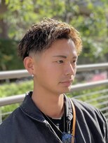 刈部倶楽舞&nbsp;ツイストパーマ/フェード/アップバング/メンズ/パーマ/メッシュ
