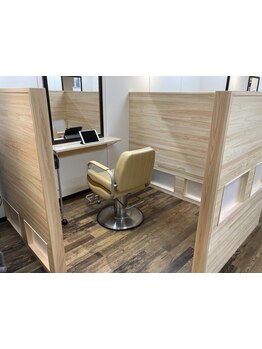 【王子公園駅5分★】半個室のプライベート空間で周りを気にせず、あなただけの贅沢なサロンタイムをー。