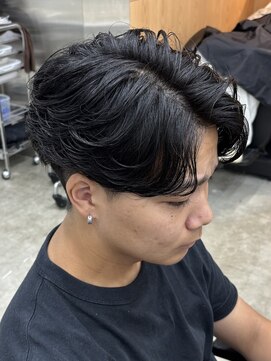 フィフス 天神大名(fifth) 福岡天神メンズフェザーパーマフェザーショートスパイラルパーマ