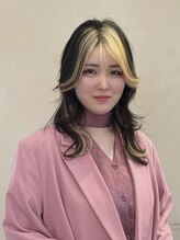 ジーナ バイ アルティナ(Dina by artina) 似田 百恵