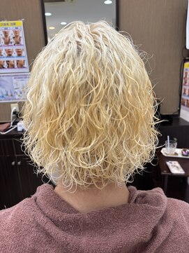 Men's Salon Grade One【メンズサロングレードワン】 ブリーチパーマ