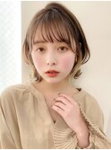 ミディアムレイヤー、外ハネボブ、グレージュ、脱白髪染め☆