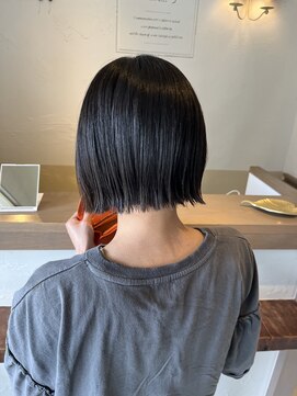 ニィー バイ ディコ(nii by Dico) 切りっぱなしボブ