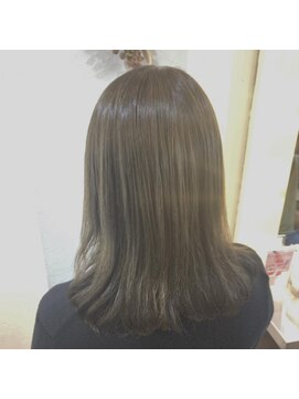 ウィスプ 赤羽店(wisp) カーキアッシュ