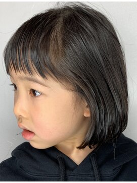 ノクターン 池袋(NOCTURNE) チャイルドカット/子供カット/眉上ボブ/池袋子供カット