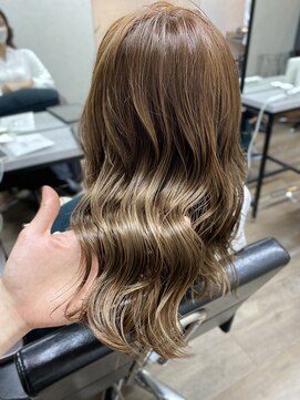 ヴィフ 大船(VIF) デザインカラー/こなれハイトーン/プレミアムカラー大船//大船駅