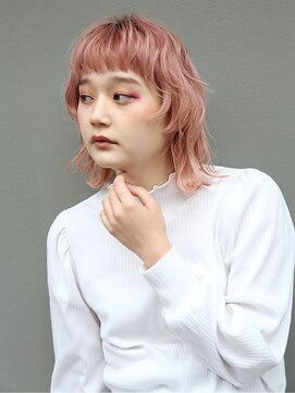 キサイ バズ(kisai BUZZ) kisaiBUZZ＊西川史浩 無造作ウルフボブ×ペールピンク〔SIDE〕
