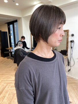 ハーツ(Heart's) 白髪ぼかし/イメチェンヘアスタイル/前髪カタログ/ショートボブ