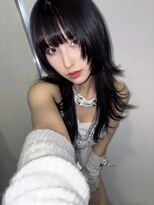 アリー(ally) クラゲウルフカットアイドルウルフロングウルフ黒髪ロング姫