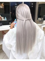 スライバイリアオオサカ(Sly By Ria OSAKA)&nbsp;シルバーアッシュ/シールエクステ/ケアブリーチ【梅田】【大阪】