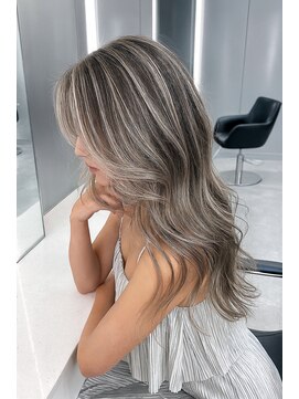 アフューズバイストゥー(Vfuse by StueW) コントラストハイライト21/髪質改善/ブリーチ/ケアブリーチ/韓国