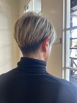 ムード マグ レーベル 南松本(MOOD Mag Label) メンズ◎ブリーチ冬カラー寒色カラー×シルバーマッシュ