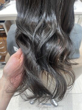 ピークアブー アヴェダ ギンザシックス(PEEK-A-BOO AVEDA GINZASIX) グレージュカラー　透明感カラー　アッシュ　ブリーチなしカラー