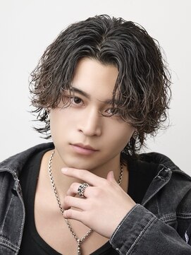 アイトーキョーリタ 渋谷(AI TOKYO Rita) グランジサーフカールパーマツイストスパイラルパーマバズカット