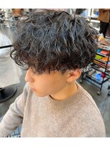 アッシュ 浦安店(Ash)&nbsp;波巻スパイラルスリークショートマッシュツーブロックメンズヘア