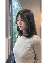 ジルバイジゼル(JILL by GiseL)&nbsp;ミディアムレイヤー　グレージュ　オリーブ