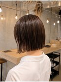 大人の切りっぱなしボブ