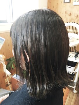 ララテラス(LaLa Terrace) ～LaLa Terrace流～ブルージュ×切りっぱなしボブ