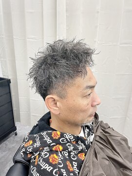 ベロ(Belo) ツイストパーマ×ツーブロックショート