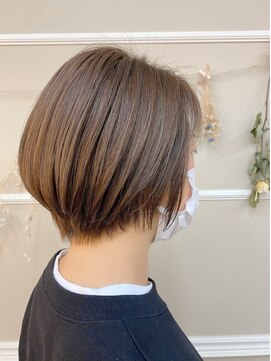 スミィ(Smy) ショートボブ