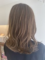 インビテーション(invitation) ハイライトカラー◎ミルクティグレージュ