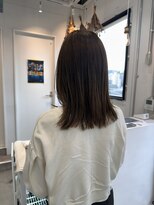 ロカ 表参道(loka)&nbsp;アッシュベージュ/レイヤーカット[表参道/ハイライト]Mai