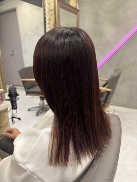 クロムス 梅田茶屋町店(clomus) ピンクカラー