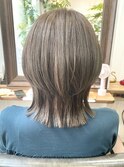 【くびれウルフミディアムレイヤーグレージュ】原口健伸