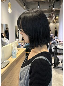 リタ(rita.) 小辻 タッセルボブ×水素カラー☆