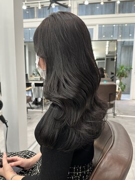 プラチナ(PLATINA) レイヤーカット顔まわり前髪ロング20代30代40代