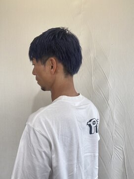 ジュリア(Giulia) アッシュカラーでパキッとした色合いで抜け色も楽しめる