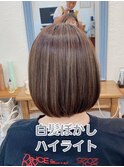 似合わせ白髪ぼかしハイライトデザイン　