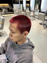 ソルバー(SOLVER)&nbsp;原色レッドで魅せるハイトーンショート