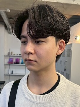 フィフス 大分(fifth) 大分毛流れニュアンスパーマメンズカットセンターパートマッシュ