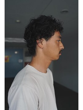 ミューズ バイ ケンジ(MUSE by KENJE) スパイラルパーマ／サーフカール／平塚美容室