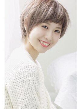 プランツヘアー プランツヘアー 原 依里 ゆるふわ オン眉ショートボブ