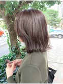 パールアッシュ☆外ハネ切りっぱなしボブ