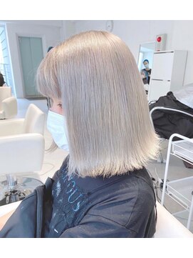 ターン ヘアー(TAAN HAIR) ホワイトブロンド