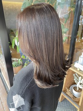 キュオンシア(CUEON. ciea) レイヤーミディ×ハイライトシアーベージュ