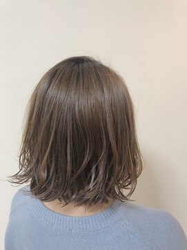 エヌプラス(N+) 黒髪グラデヘアーオリーブグレー小顔に見せるヘアココアベージュ