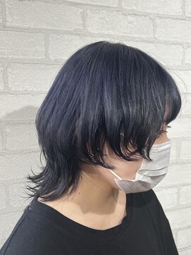 ビスイル 秋葉原店(Vis ill) ケアブリーチ/ウルフカット/シルバー/小顔/10代20代