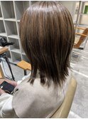 ミディアム外ハネボブ×ローライトグレージュカラー